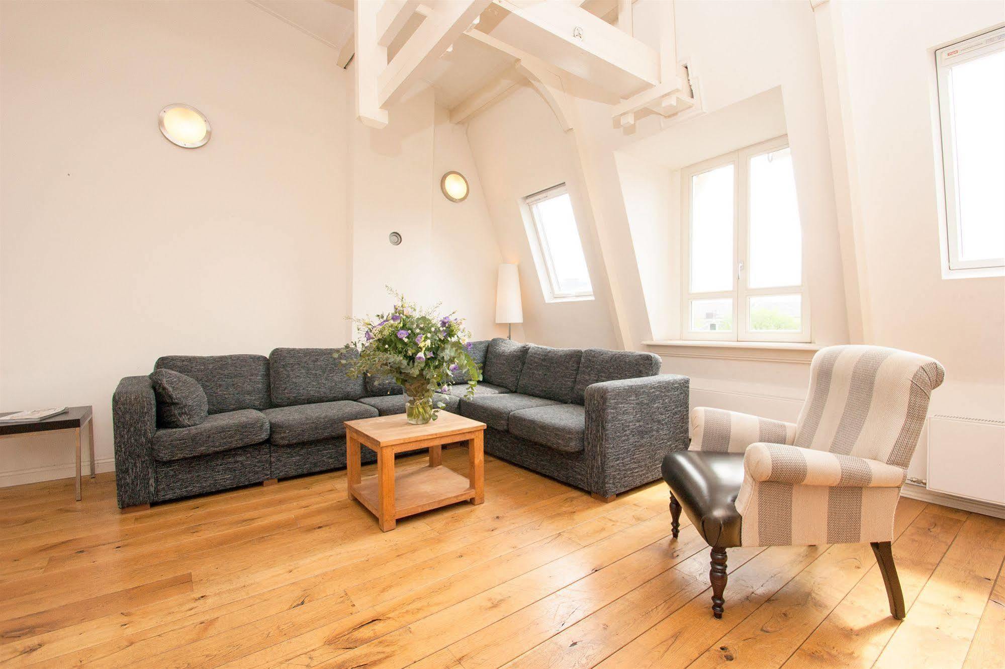 Plantage Hortus Apartments Амстердам Екстериор снимка